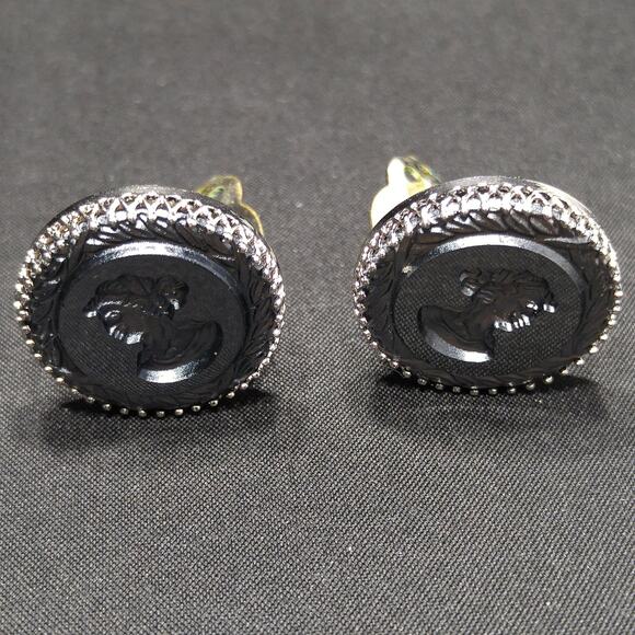 Vintage Whiting & Davis Cameo Clip Earrings, Reverse Intaglio, Silver Tone - Picture 9 of 10